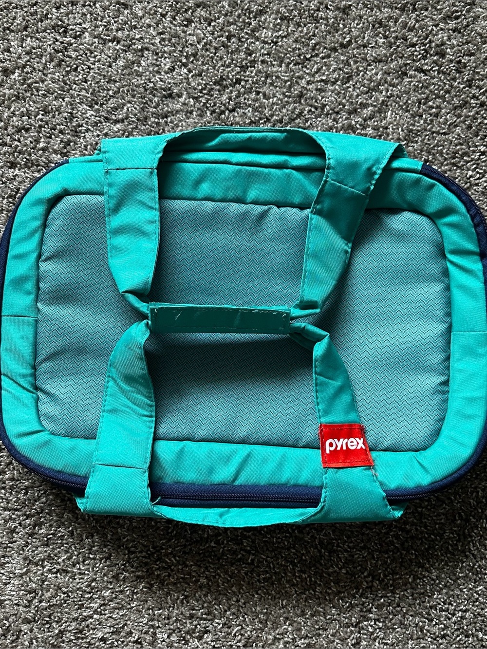 Pyrex Portables 3 Qt Casserole Carrier